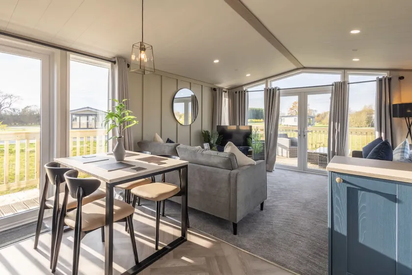 Host & Stay - Riverwood, Ashdown Retreat - Image 1