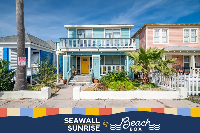 Seawall Sunrise-Close to Beach - Image 1