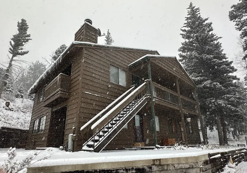 Hummingbird Hollow with High Speed Wifi - Image 1