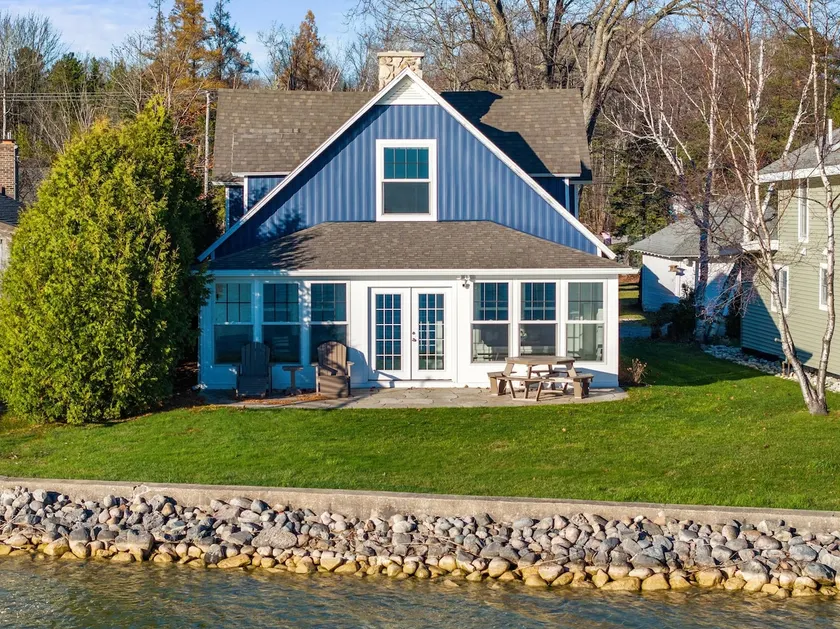 Waterfront Retreat Near Petoskey – Dock and Patio - Image 1