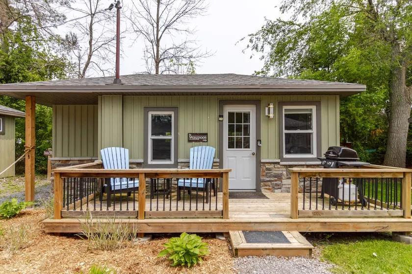 Westlake Waupoos Lodge; 1 Beach Pass to Sandbanks! - Image 1