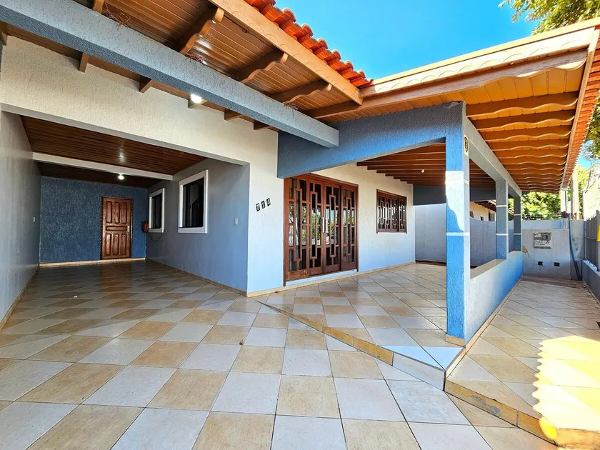 Family House Large Space with barbecue area - Image 1