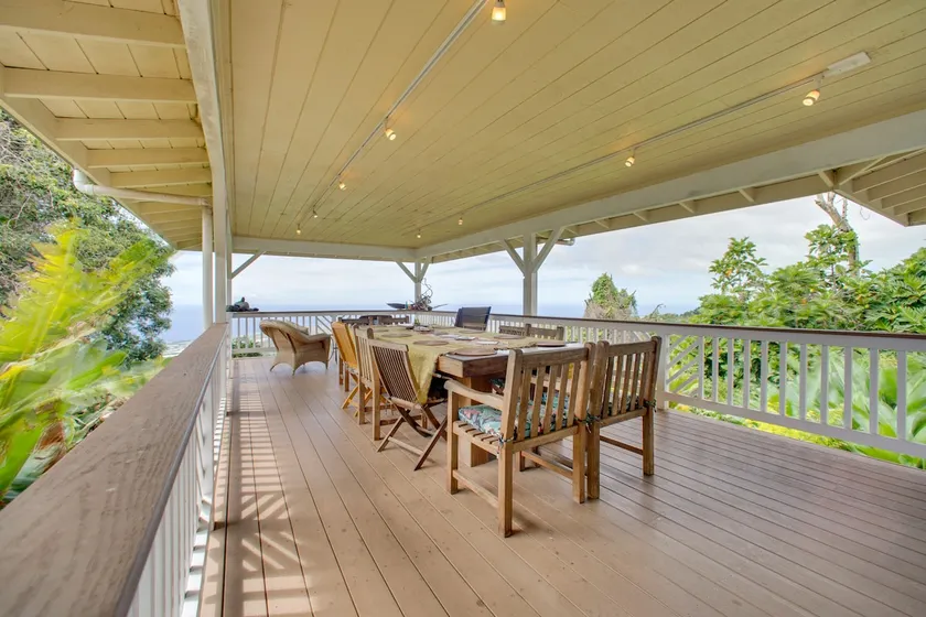 Lanai + Ocean Views: Secluded Holualoa Retreat! - Image 1