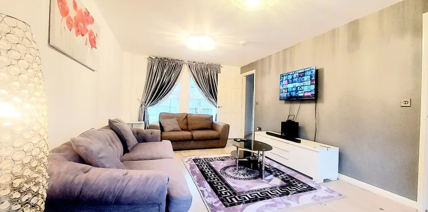 Sunderland Villa Luxuria 3 bedroom 3 Toilets Detached House - Image 1