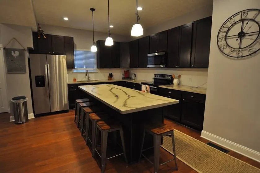 Housepitality - Franklinton Farmhouse- 4 Bedrooms - Image 1