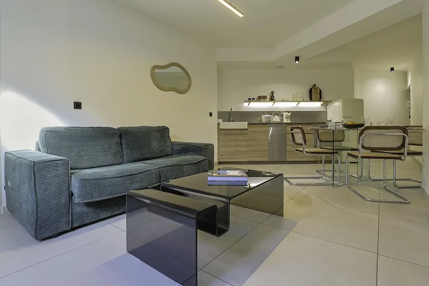1 bedroom apartment AC/Car Park/Garden/Fiber - Image 1