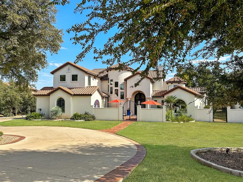 LuxGroupVilla, Pool, Sport Court, Game Room - Image 1
