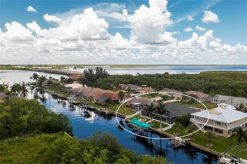 Boaters Dream, open water, heated pool, sleeps 6 - Image 1