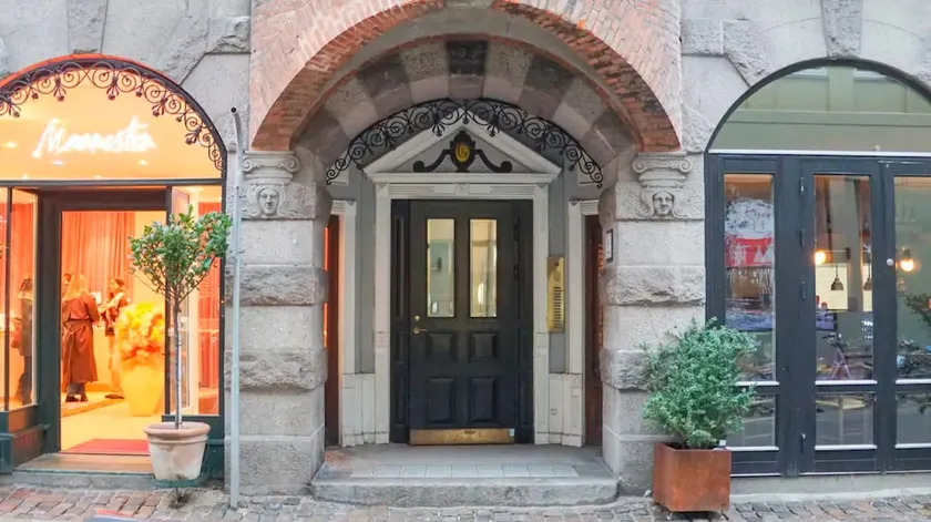 Luxurious CPH flat Prime location - Image 1
