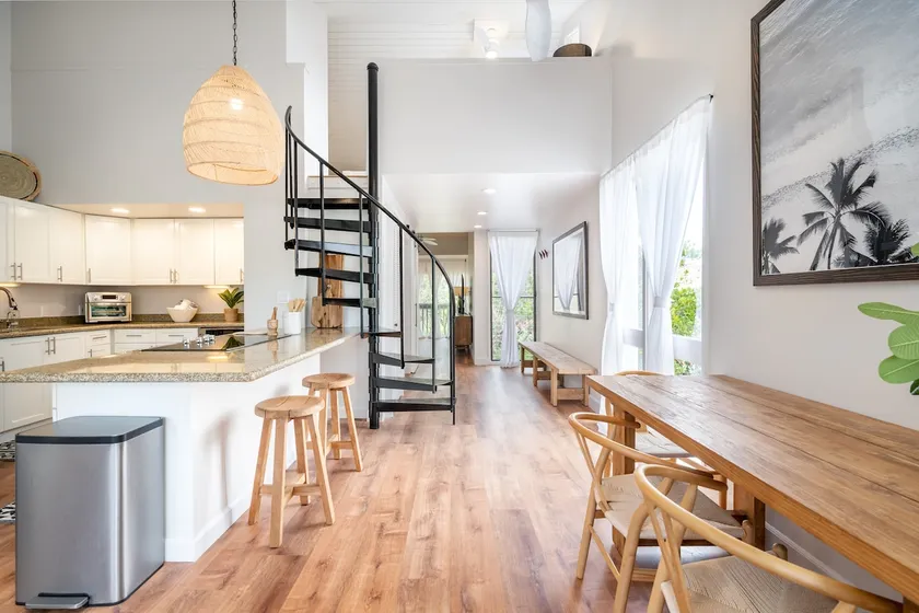 The Drifter - North Shore Loft - Relaxed Luxury - Image 1
