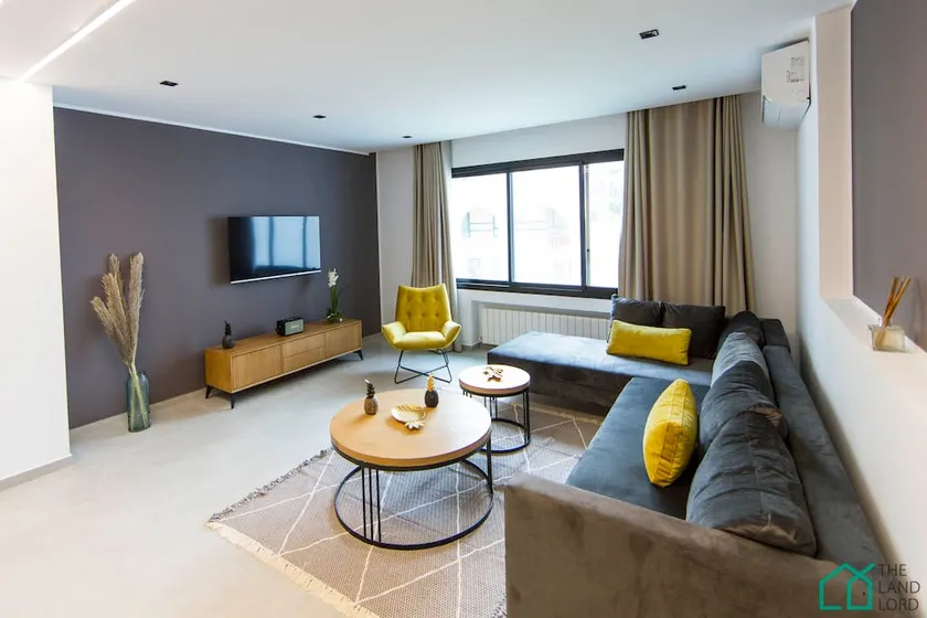 Sunset 205 Luxury 1bd with gym - Image 1