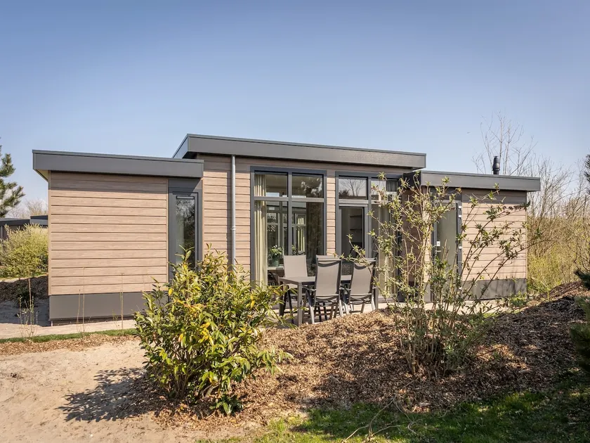 Modern Luxury Chalet With Dishwasher, two Bathrooms on Texel - Image 1