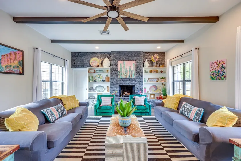< 1 Mi to Dtwn: Home w/ Fenced Yard in Boerne! - Image 1