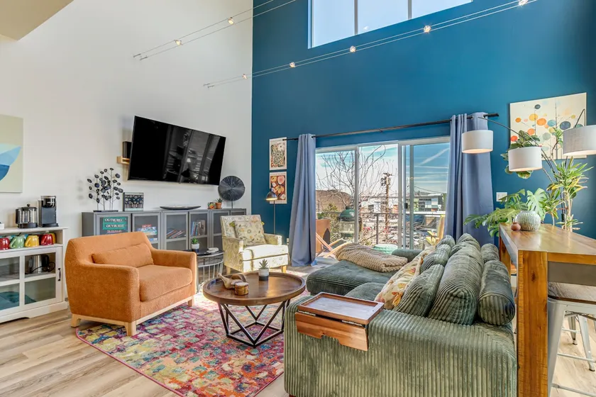 < 2 Mi to Dtwn Reno: Luxe Midtown Gem w/ Patio - Image 1