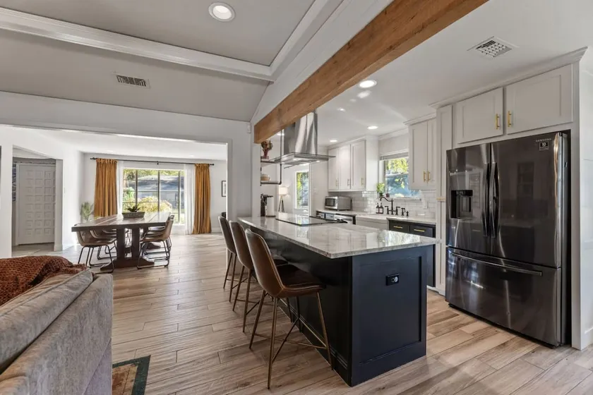 The Ravenwood Retreat | 10mins from AT&T Stadium - Image 1