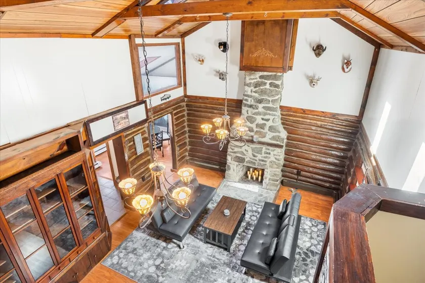 Highland Lakes Cabin | Huge Yard • Sleeps 8 - Image 1