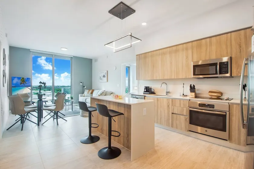 Spacious 2-Bedroom Apartment - Image 1