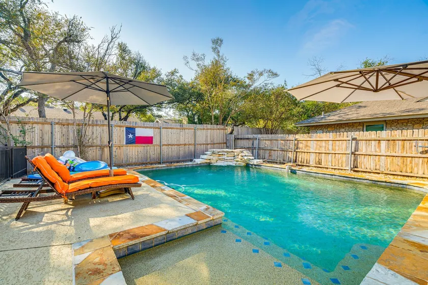 Wfh-Friendly Austin Getaway w/ Backyard Oasis! - Image 1
