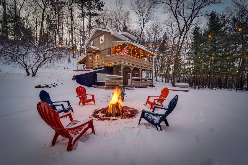 Dells Woodland Retreat | Family & Pet Friendly - Image 1
