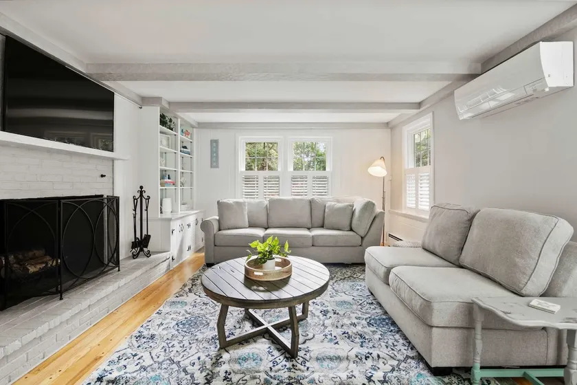 3 Min to Mayflower Beach, Dog Friendly! - Image 1