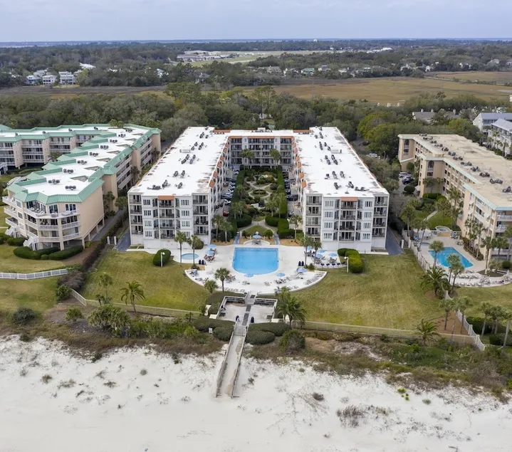 Beach front condo! #102 Pool, Hot Tub and tennis - Image 1