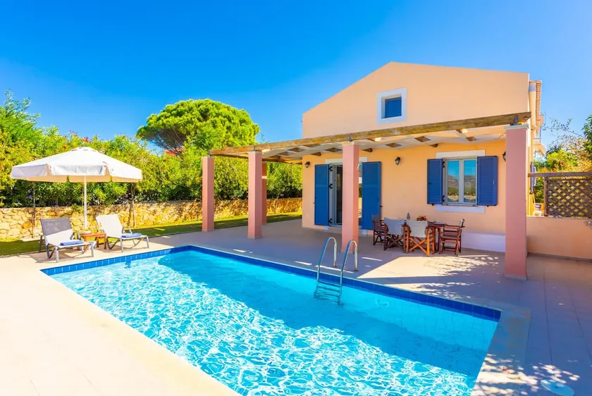 Maria Beach House - Image 1