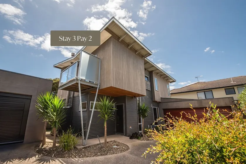 Summer Lane by Property Mums - Image 1