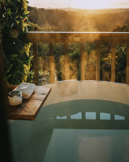 Cockatoo Cabin at Nebesa | Outdoor Bath + Fire Pit - Image 1