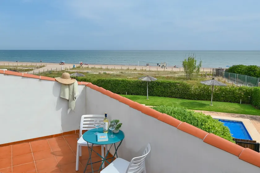 Bonita stay B Beach 1ªlínea, fiber, A/A, BBQ, pool - Image 1
