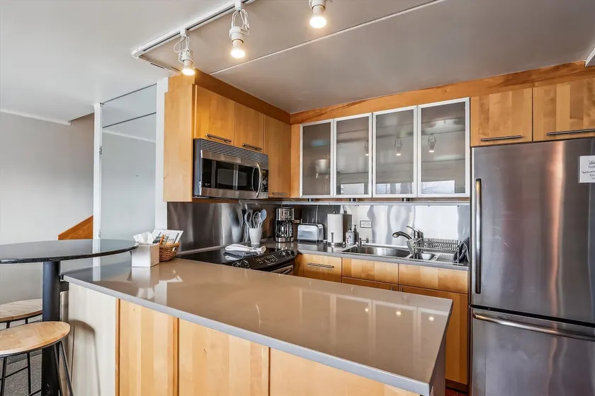 Notchbrook 5 Apt: 1 br, large deck, seasonal pool! - Image 1