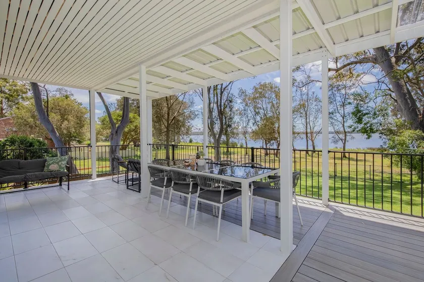 Lake House on Panorama - Refined Waterfront Living - Image 1