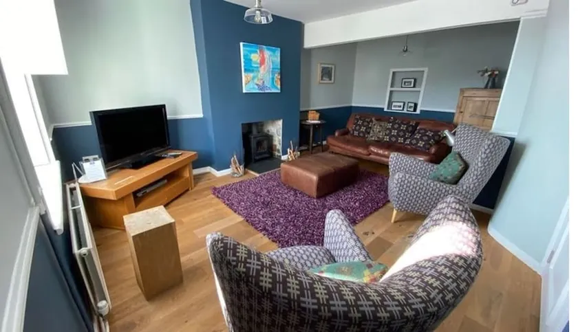 Harbourside Cottage - Image 1