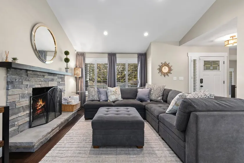 The Riverbend Retreat - Image 1
