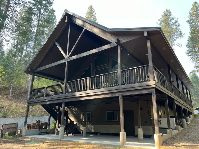 Fabulous Private Cabin with Hot Tub and Much More! - Image 1