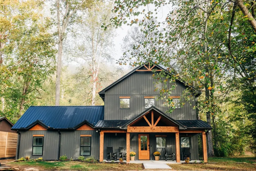 Little River Retreat - Image 1