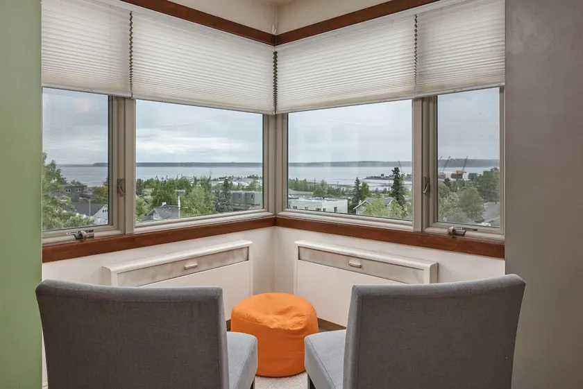 Artsy 1 Bedroom Condo with the Views to the Inlet! - Image 1