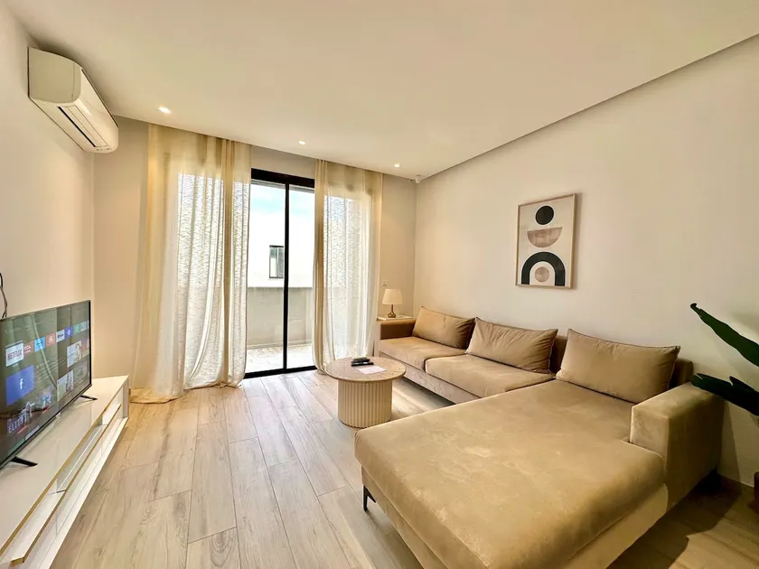 2BR Apt · Parking · Central La Marsa - Image 1