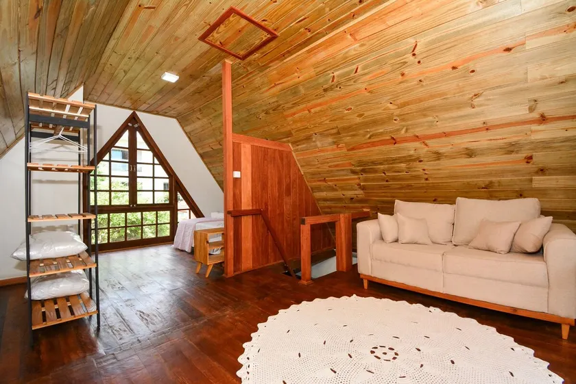 Chalet on Ingleses Beach - NIN008 - Image 1