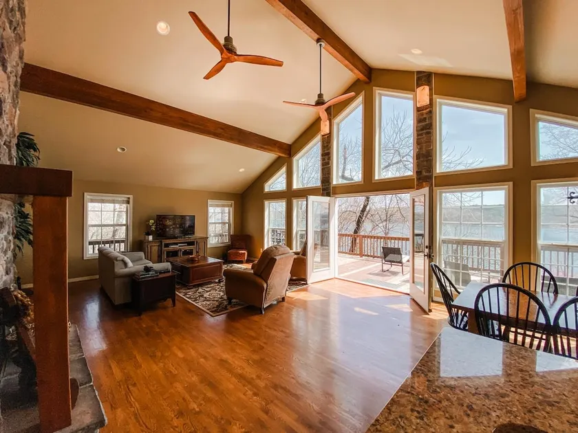 Beaver Lakefront Luxury + Views + Hot Tub + Spacious + Fun - Image 1