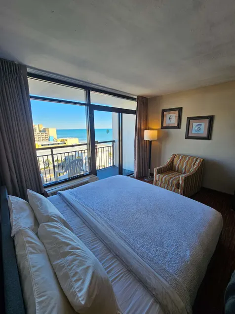 Oceanview Room @ Landmark Resort - Image 1