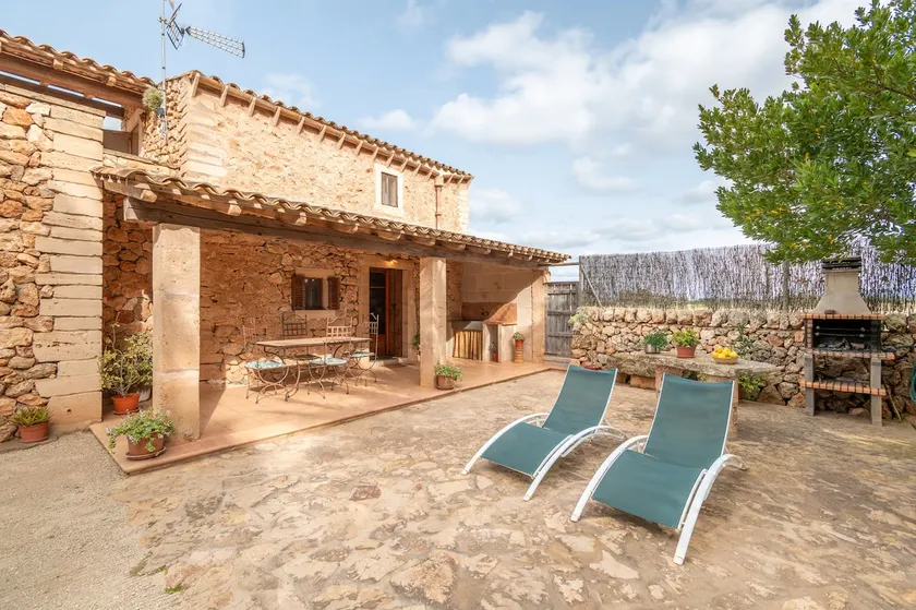 Son Coves - Image 1