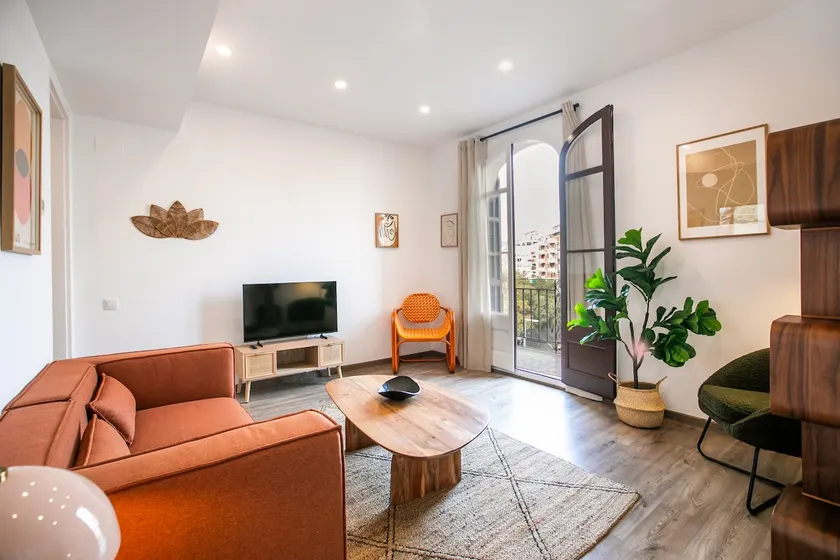 41PAR1044 - Brand new apartment by Plza Espanya - Image 1
