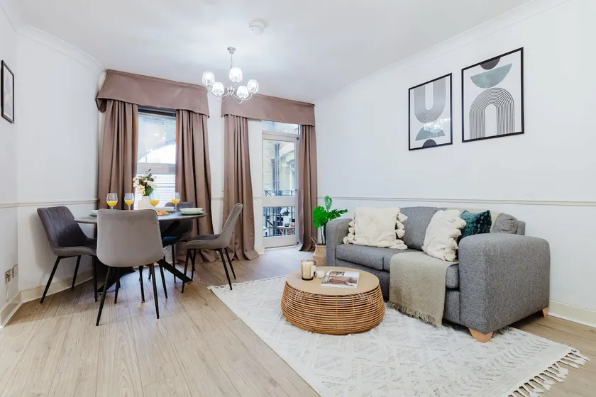 Modern 1BR by the Thames - Walk to St Paul's - Image 1