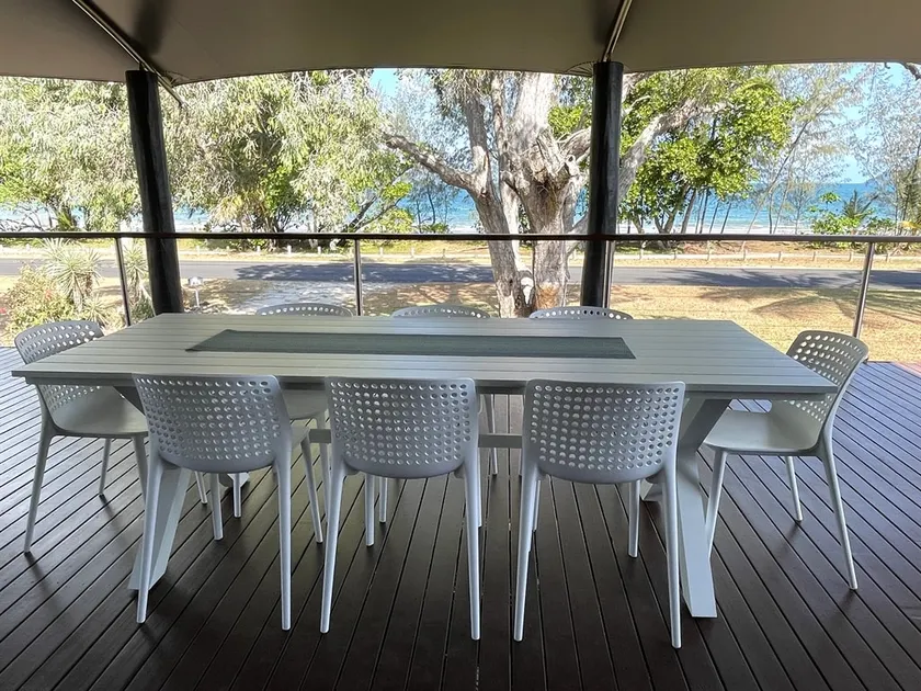 Sully's Beach House - Image 1