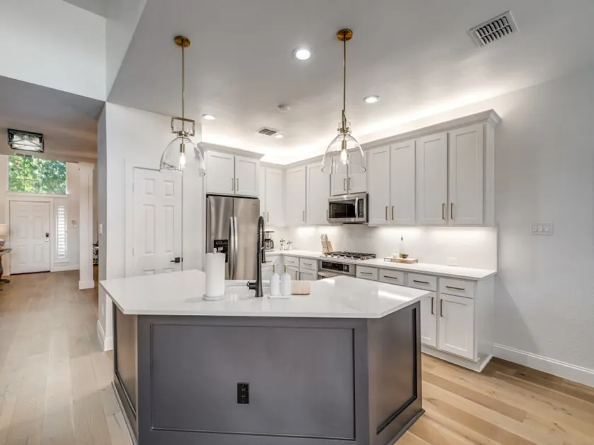 Modern & Upscale Frisco Getaway - Image 1
