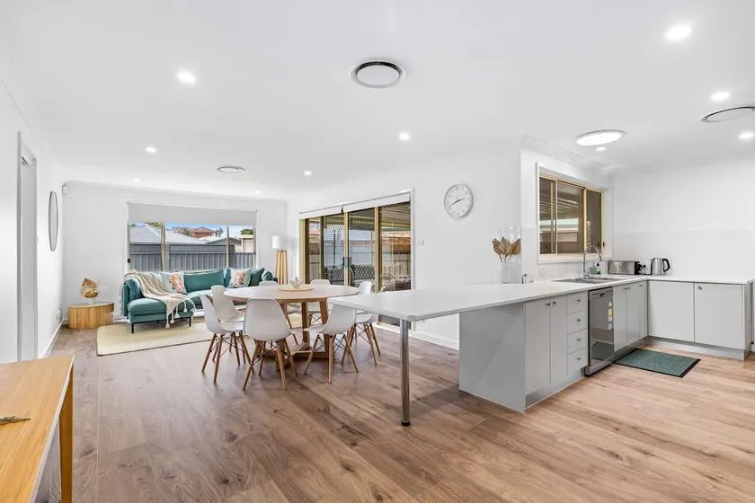 Newly Renovated | Caves Beach, Sleeps 8 - Image 1