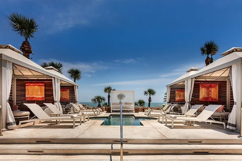 15th Floor Beachfront Residence | San Luis Resort - Image 1