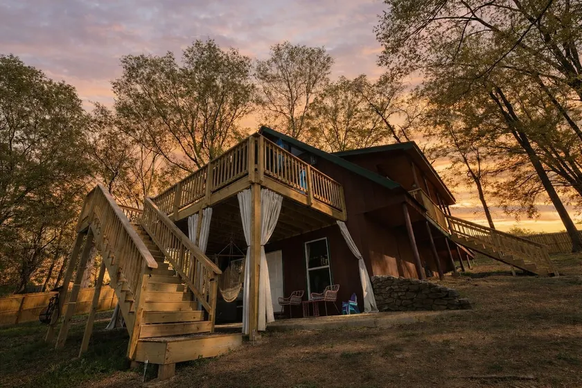 Family A-Frame: Fully-Fenced, Indoor&Outdoor Fun! - Image 1