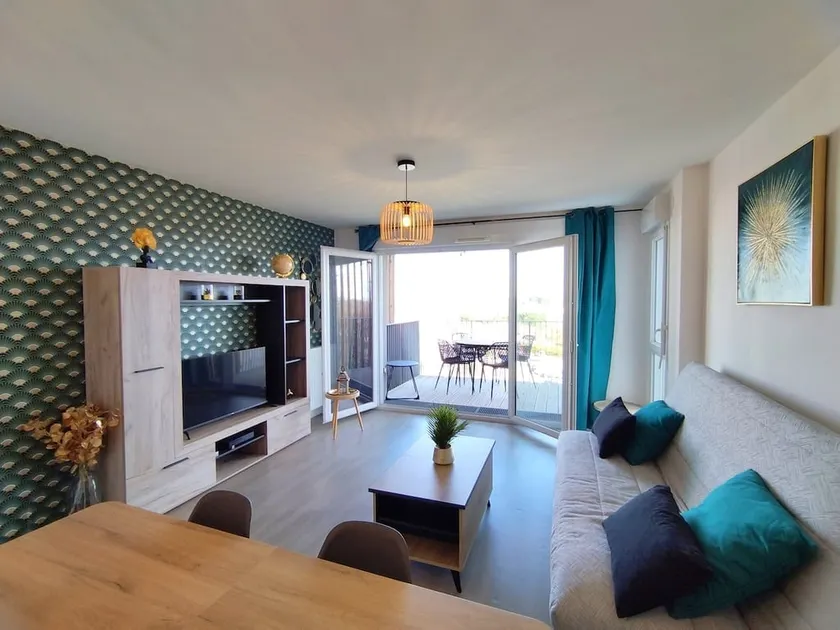 Maria apartment, sea view 8 km from Les Chantiers - Image 1