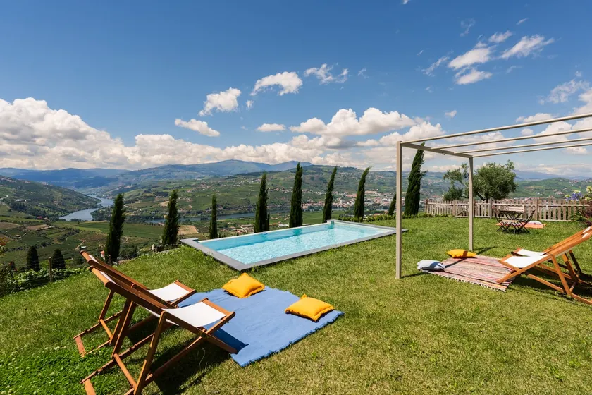 Host Wise - Casa dos Ciprestes - Pool & Vines Haven - Image 1